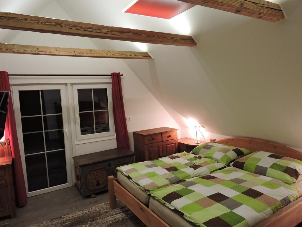 Holiday home Gregor's Im Wald Edelschrott